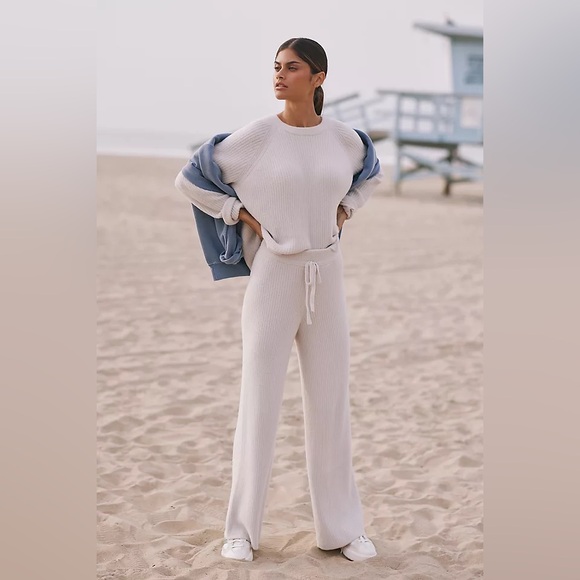 Spiritual gangster Chenile wide leg pants & sweater - Picture 2 of 9